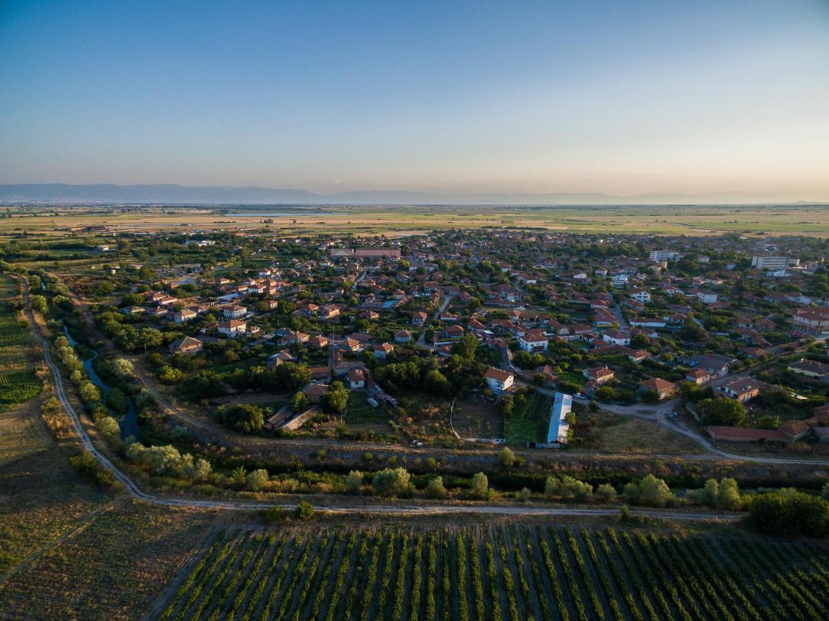 вила Топи Kaloyanovo  Экстерьер фото